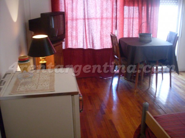 Corrientes and Gascon VI: Furnished apartment in Almagro