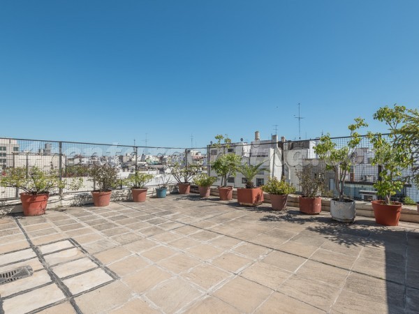 Libertador and Rodriguez Pea: Furnished apartment in Recoleta