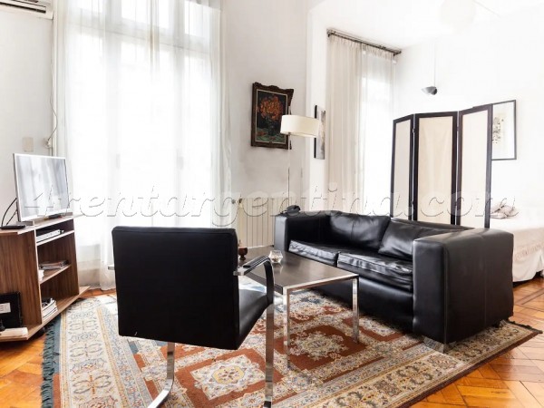 Parana and Rivadavia: Apartment for rent in Congreso