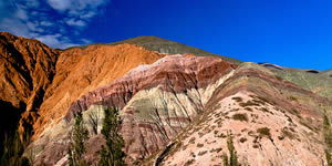 Travel and Tourism - Cerro 7 Colores Argentina