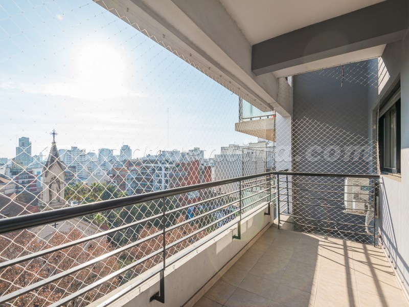 Corrientes y Pringles IV