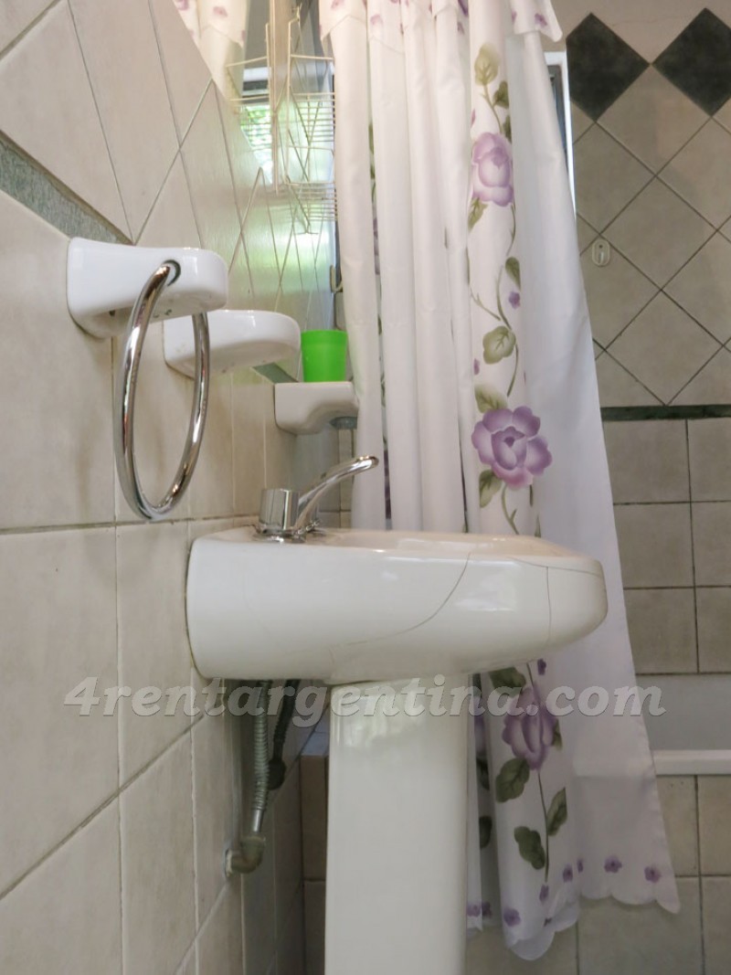 Bolivar and Estados Unidos