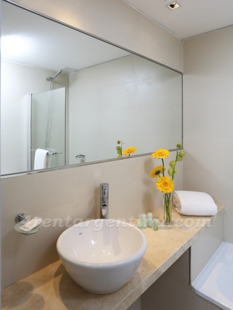 Rep. de Eslovenia and Baez IV