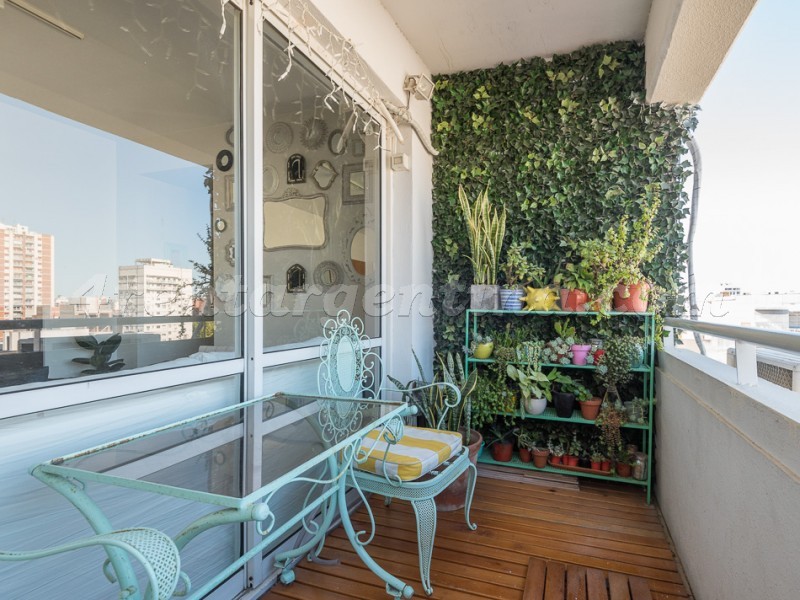 11 de Septiembre and Roosevelt