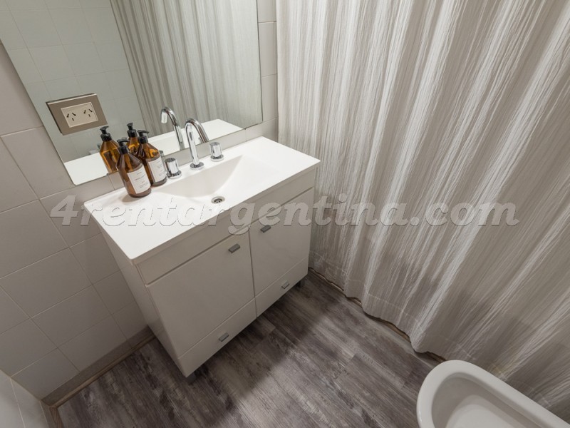 11 de Septiembre and Roosevelt