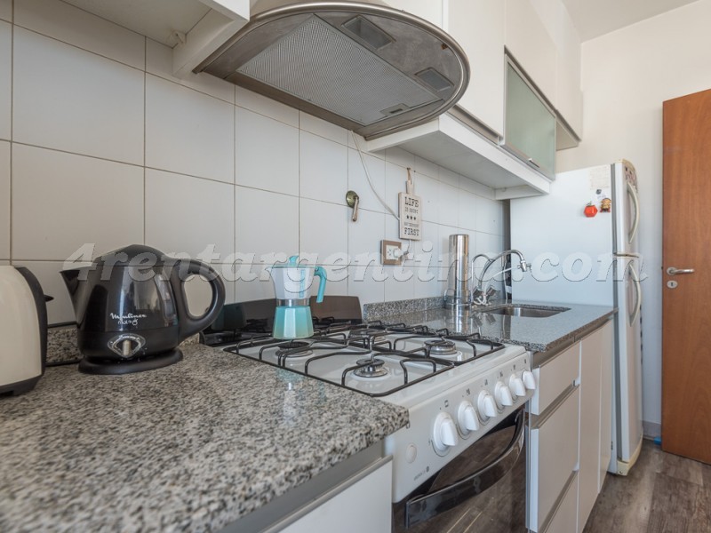 11 de Septiembre and Roosevelt