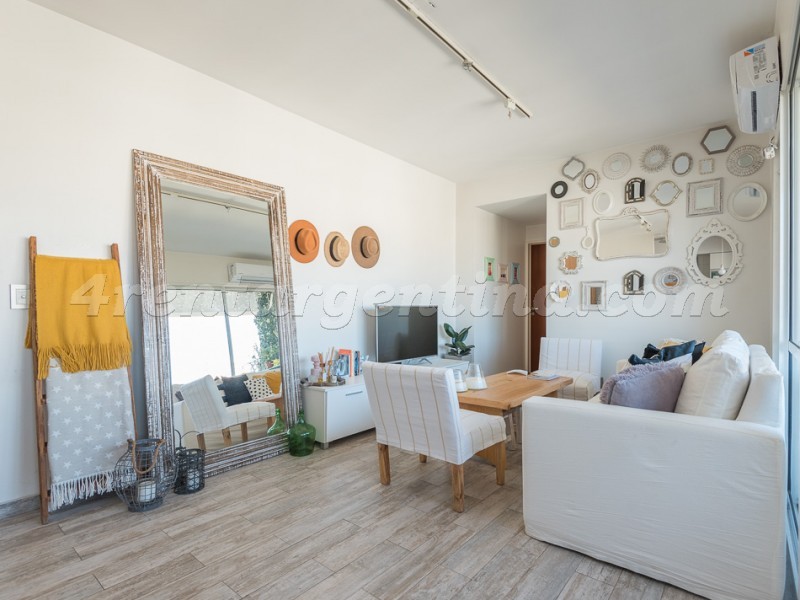 11 de Septiembre and Roosevelt