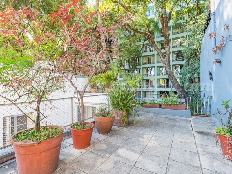 Guatemala and Thames I