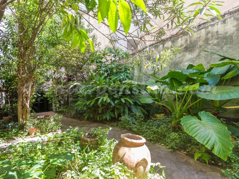 Uriburu and M. T. Alvear I