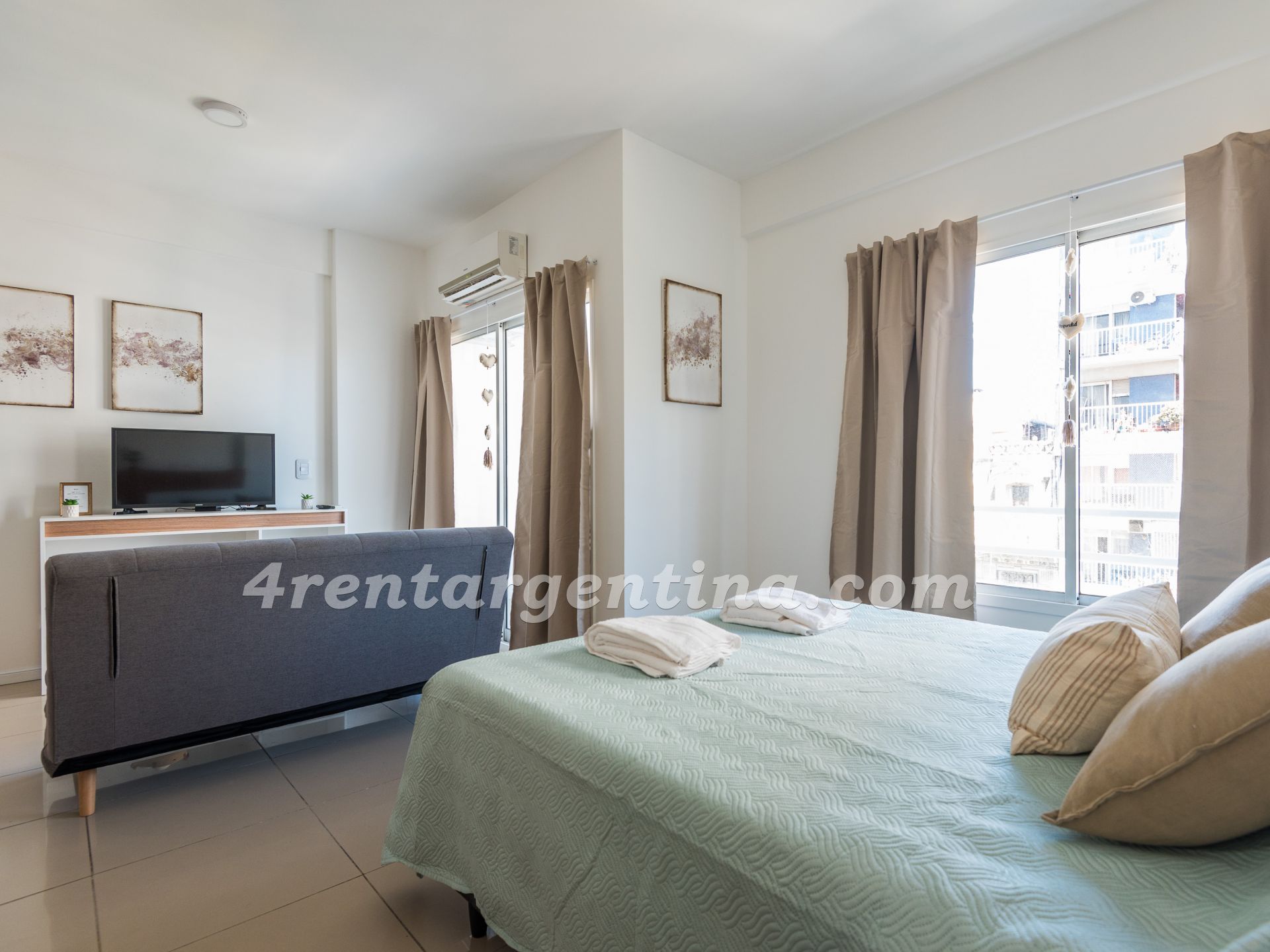 Entre Rios et Estados Unidos I