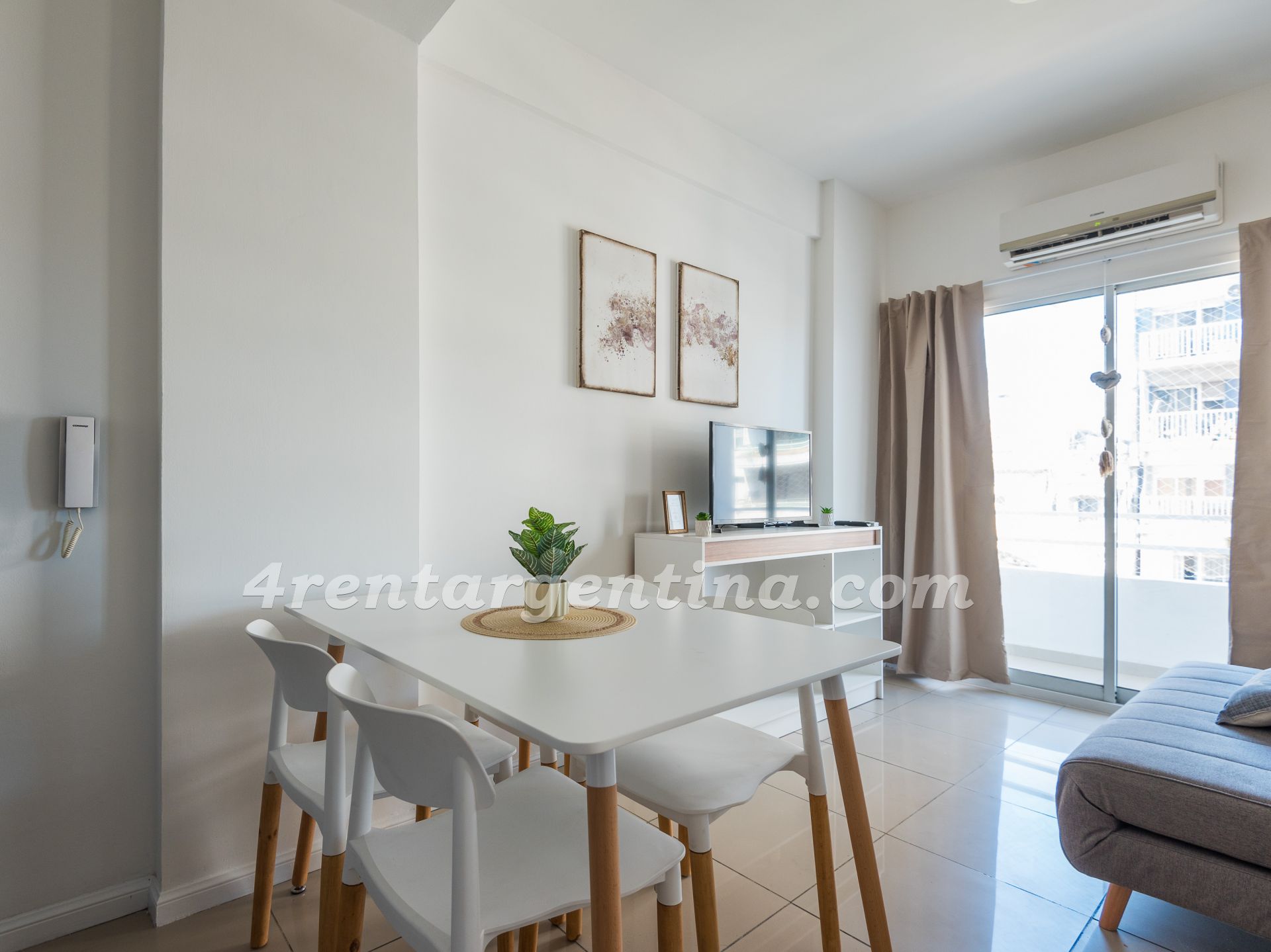 Entre Rios et Estados Unidos I