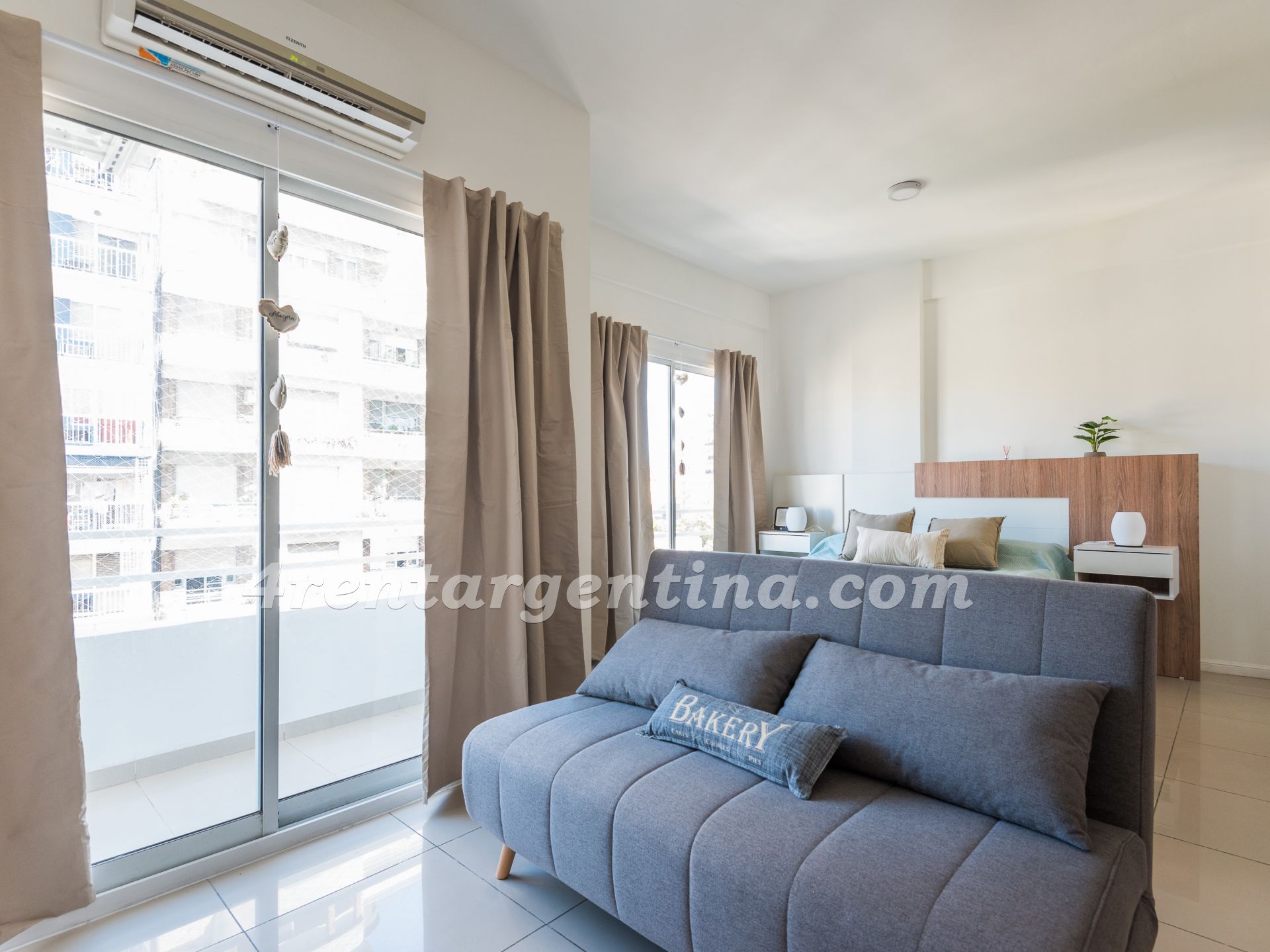 Entre Rios et Estados Unidos I