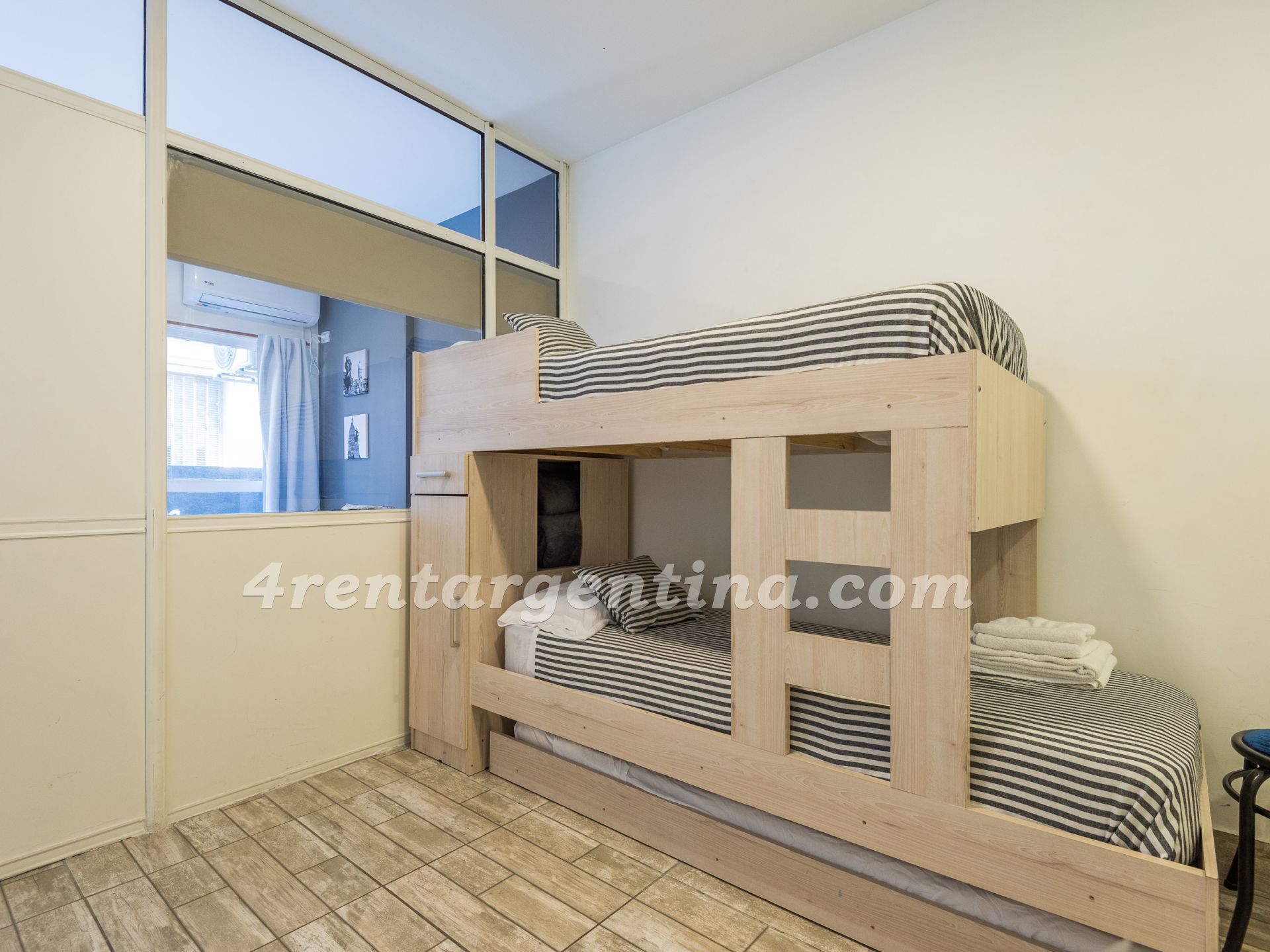 Rivadavia et Uruguay