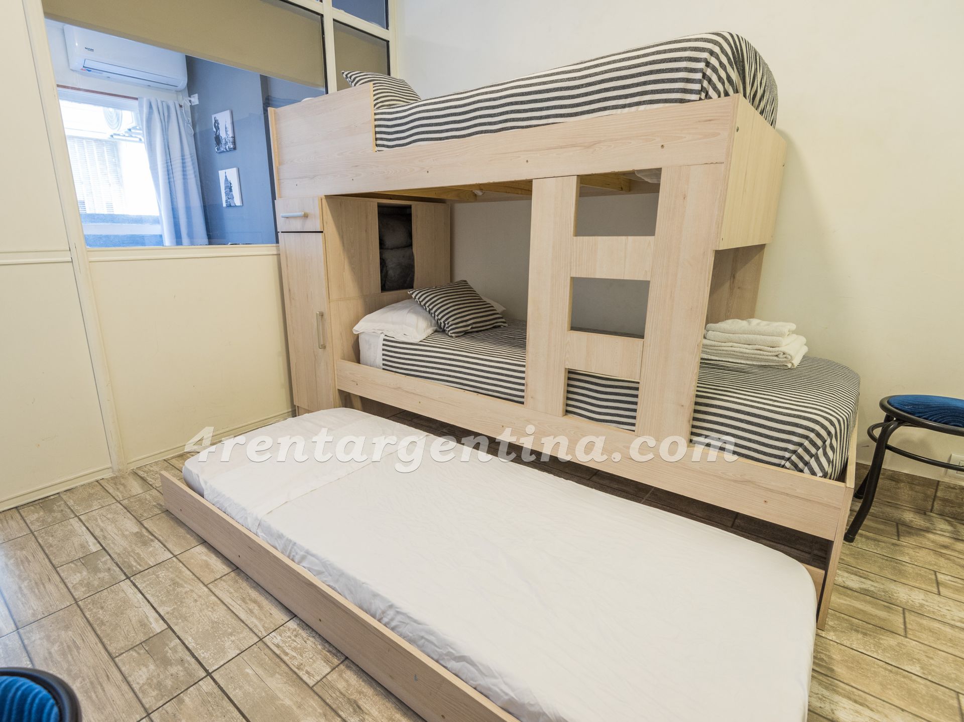 Rivadavia et Uruguay