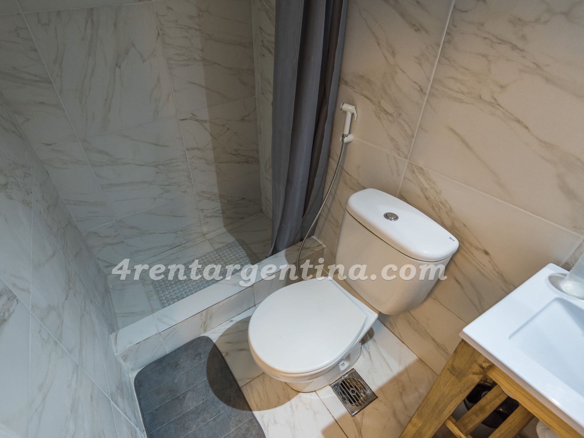 Rivadavia y Uruguay II