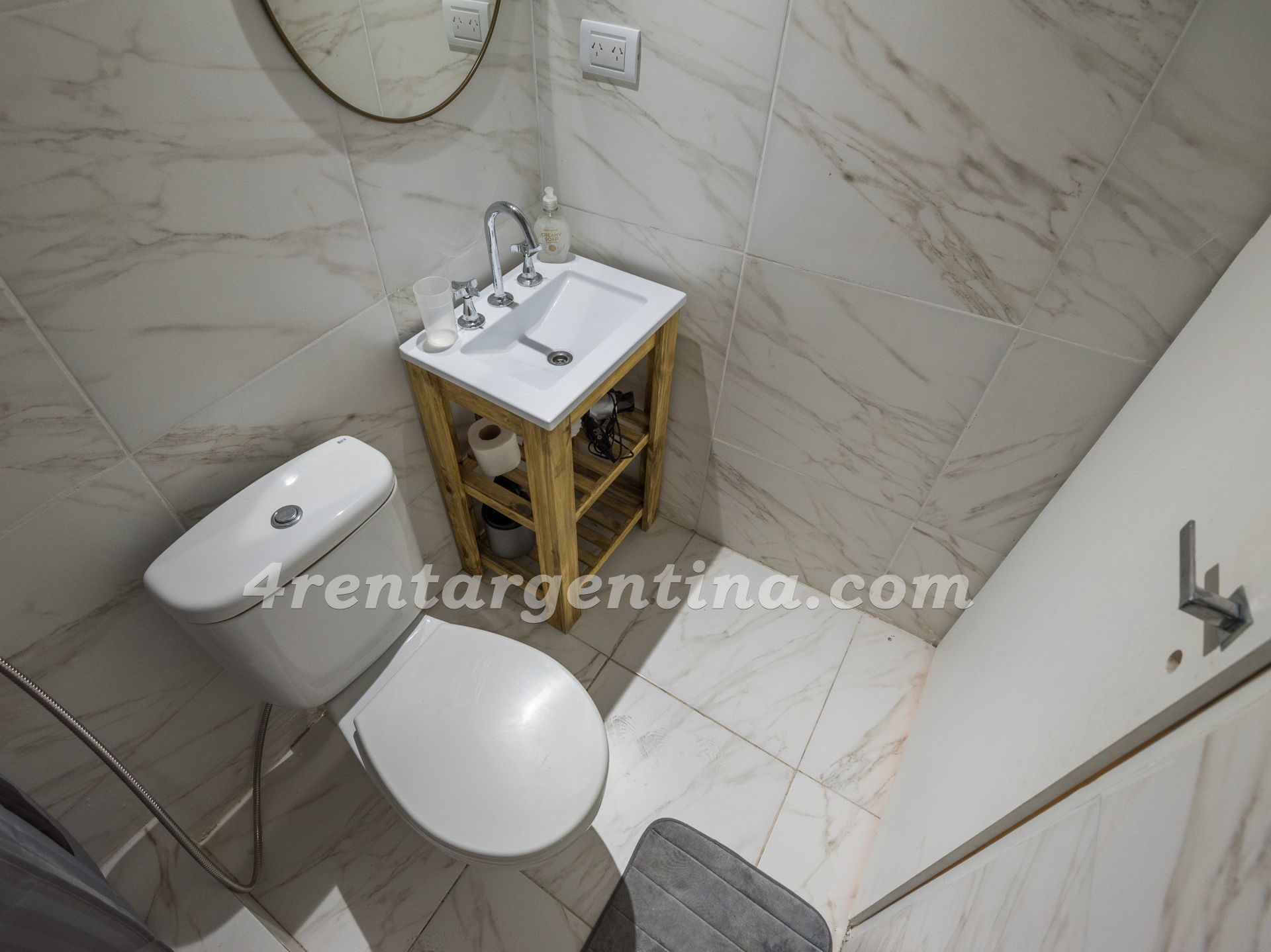 Rivadavia y Uruguay II