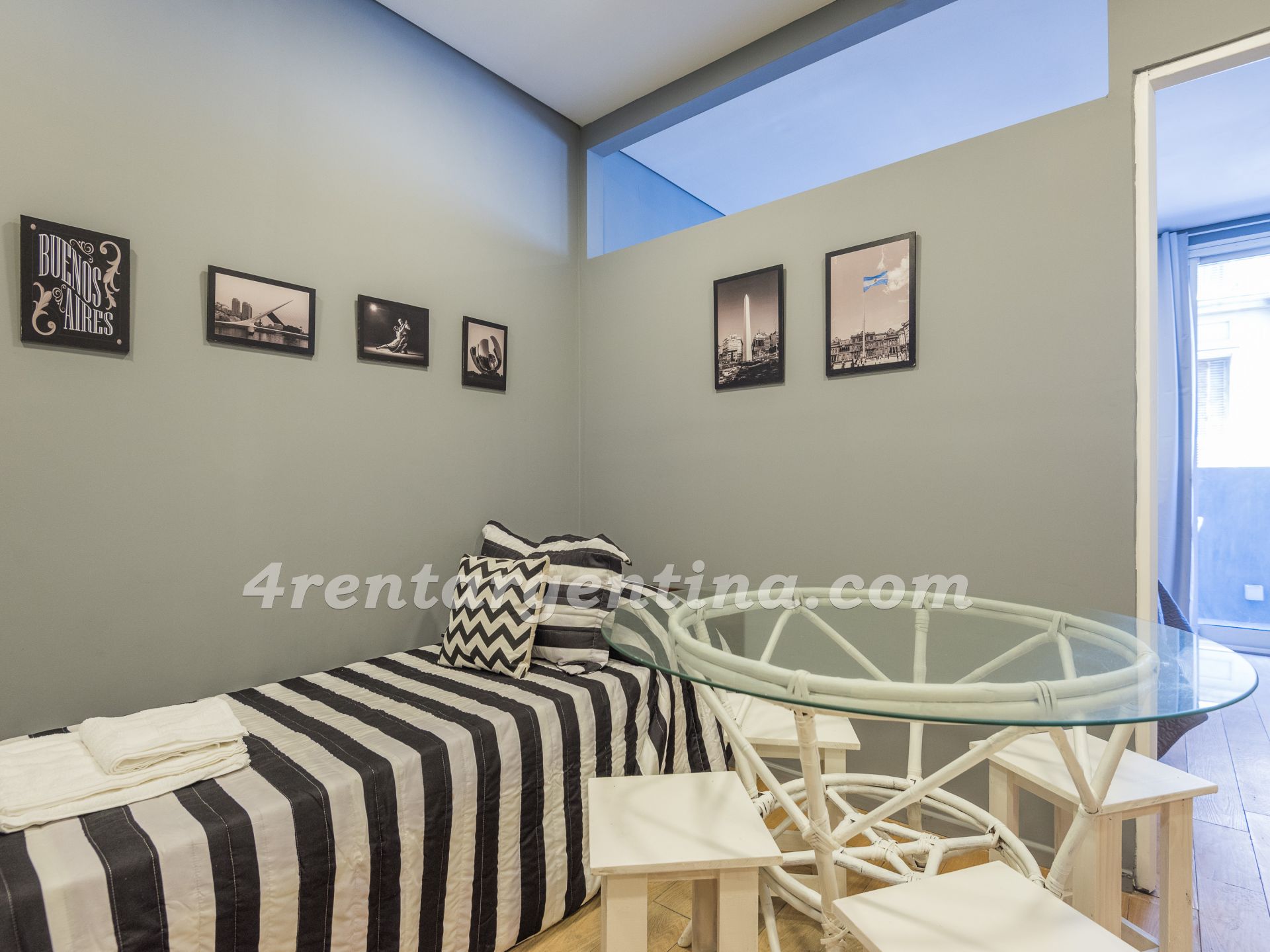 Rivadavia y Uruguay II