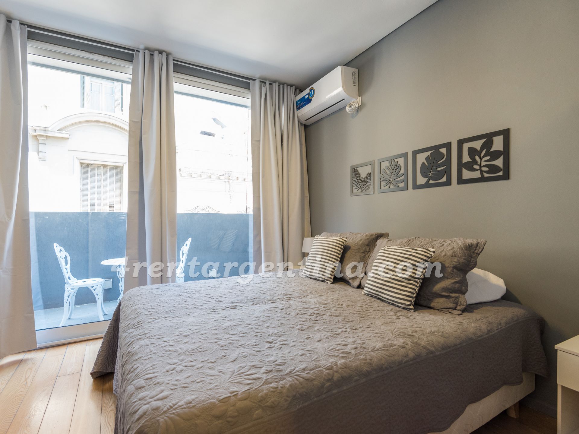 Rivadavia et Uruguay III