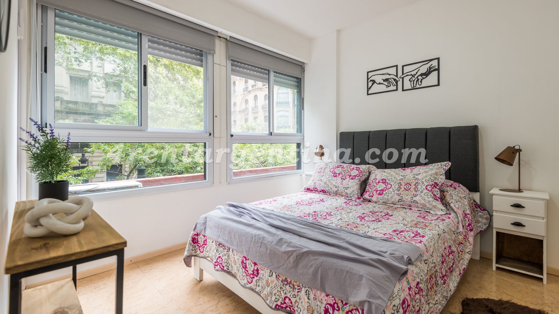 Avenida de Mayo y Santiago del Estero V