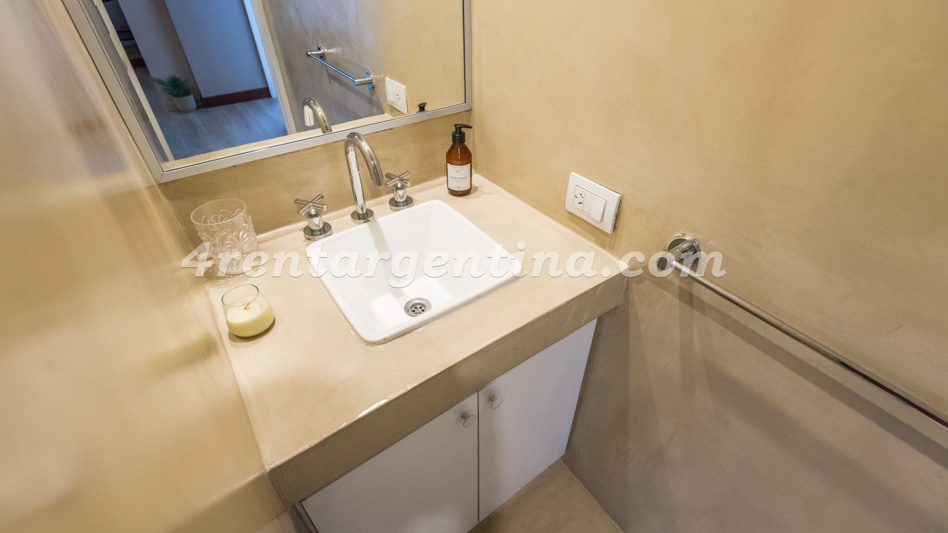 Olleros and Zapiola I