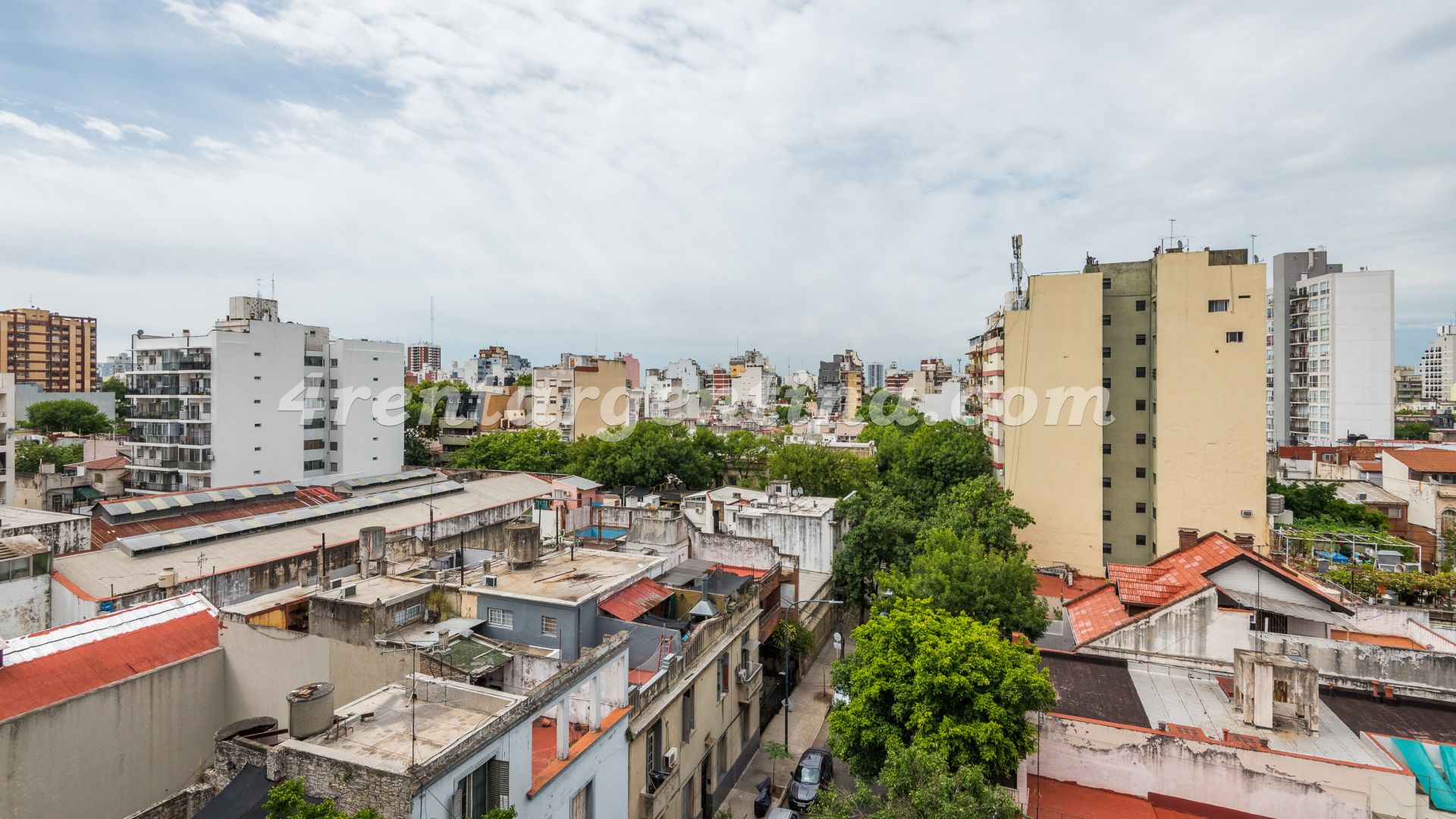 Saavedra e Av. Independencia