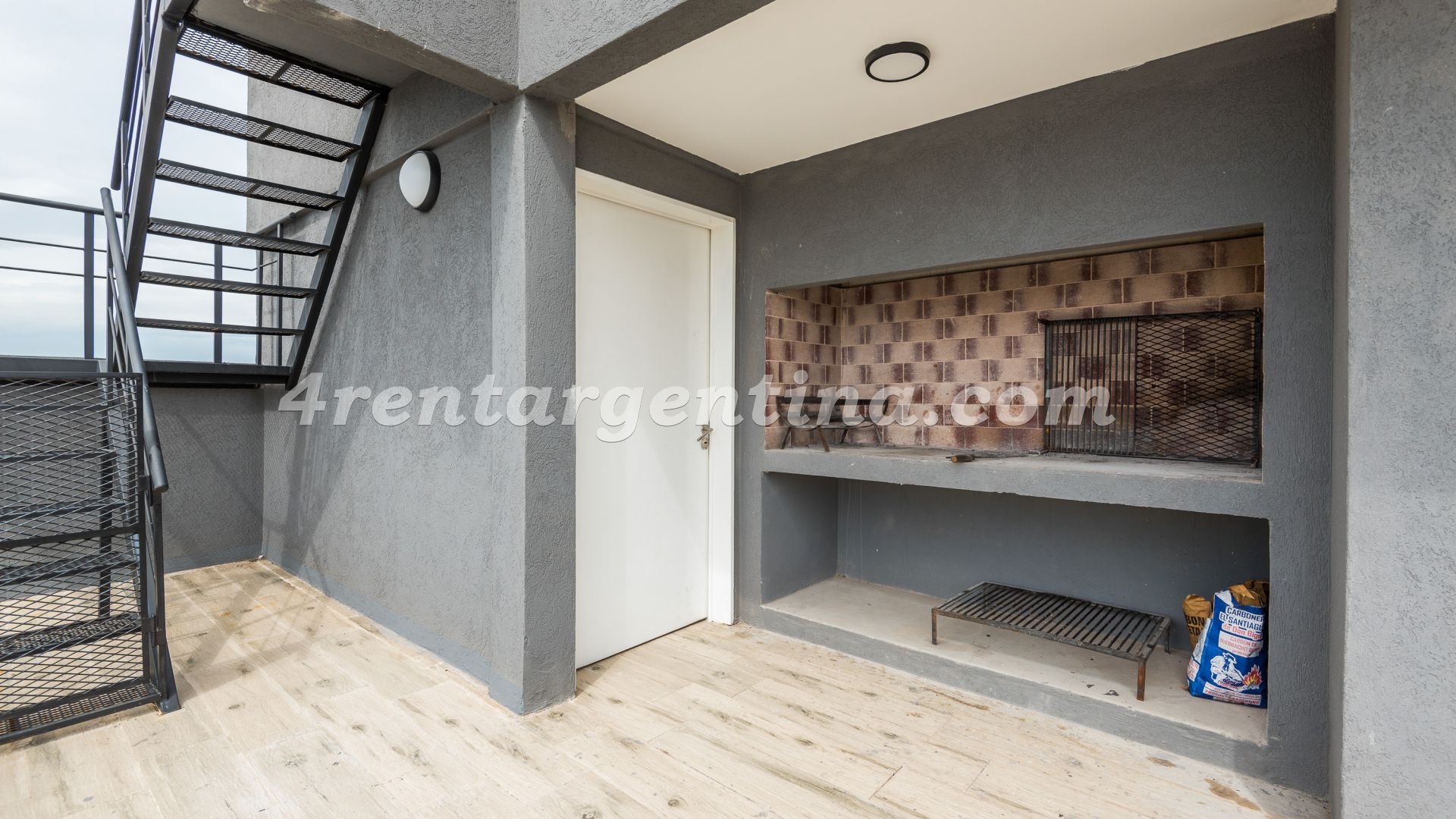 Saavedra e Av. Independencia