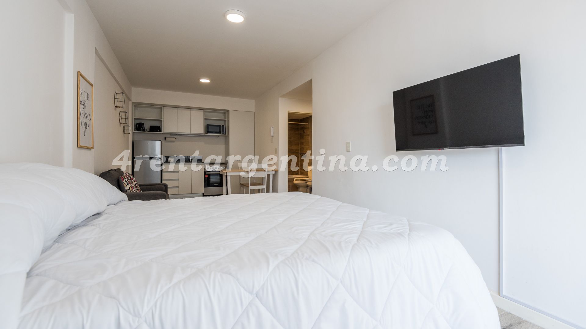 Saavedra e Av. Independencia