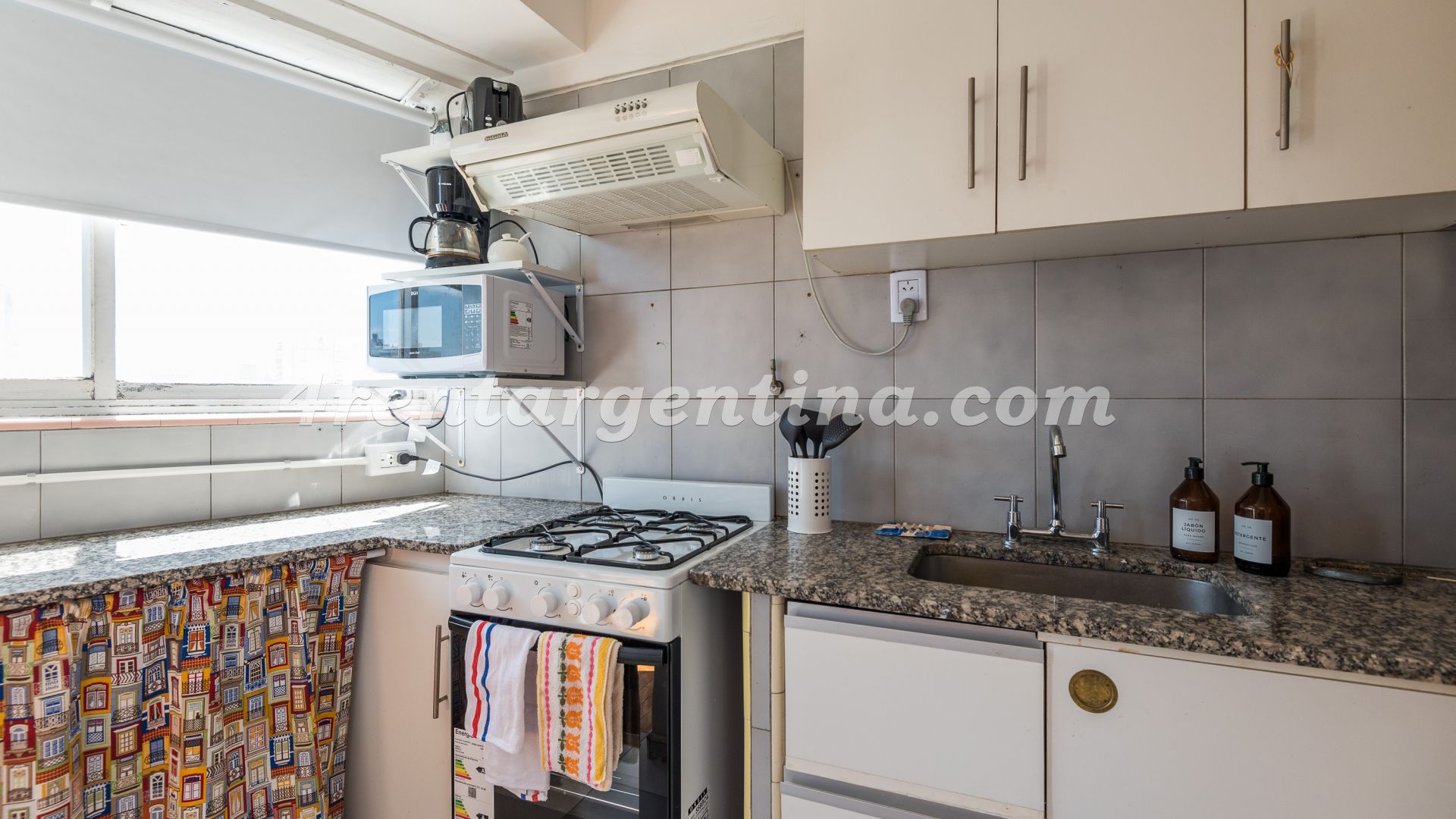 Laprida et Mansilla IV