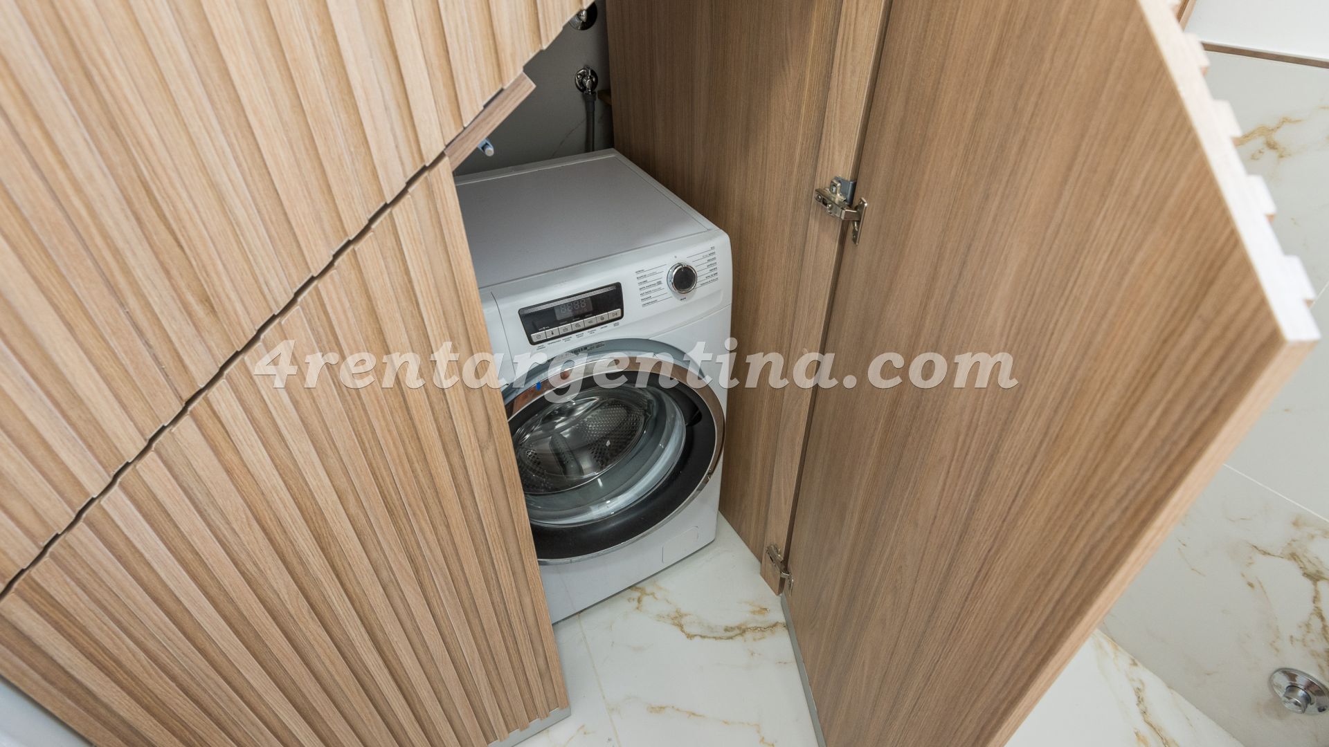 Laprida et Mansilla IV