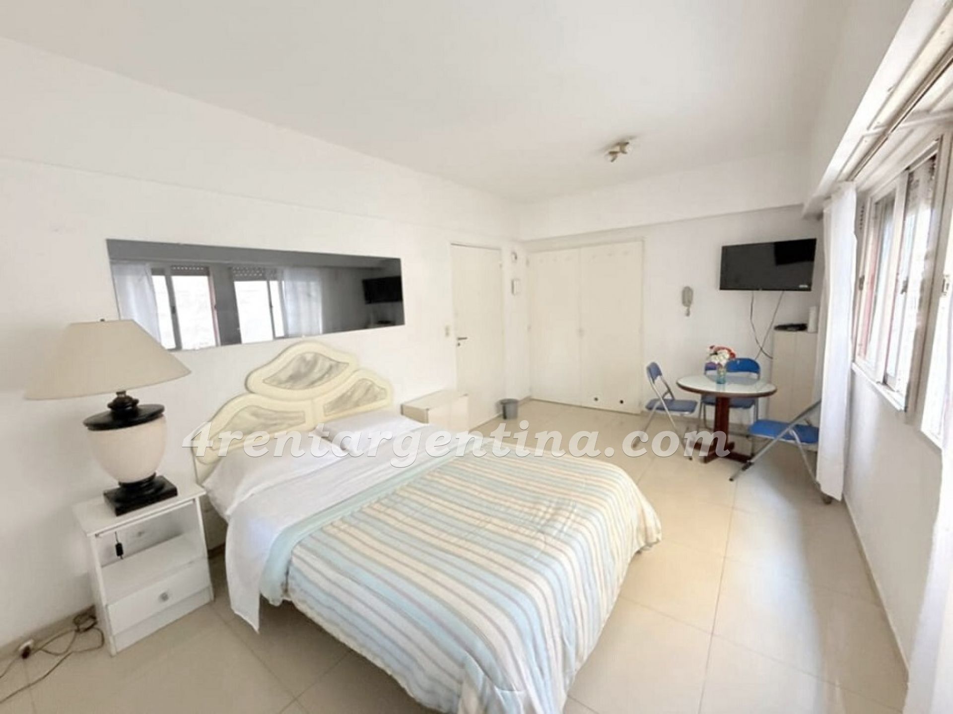 Azcuenaga and Guido XIII