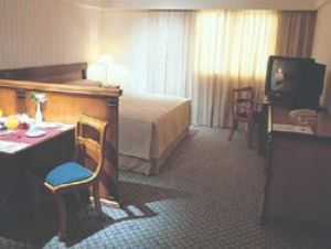 Argenta Tower Hotel & Suites