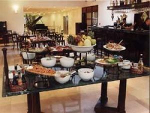 Argenta Tower Hotel & Suites