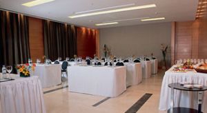 725 Continental Hotel