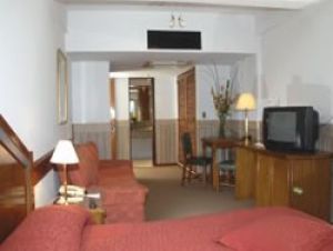 Art Deco Hotel & Suites