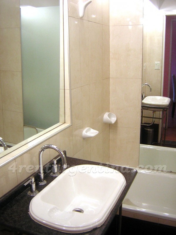 Apartamento Defensa e Caseros - 4rentargentina