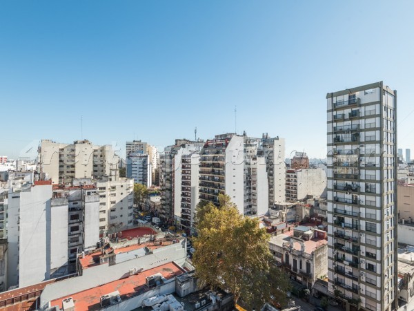 Lambare et Corrientes: Furnished apartment in Almagro