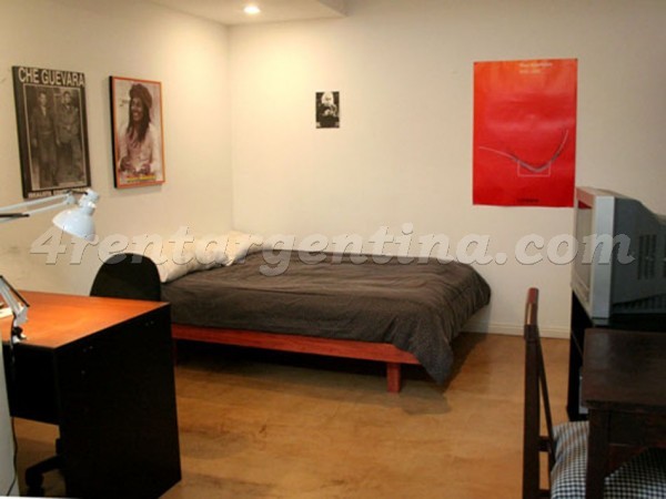 Chacabuco et San Juan: Apartment for rent in Buenos Aires