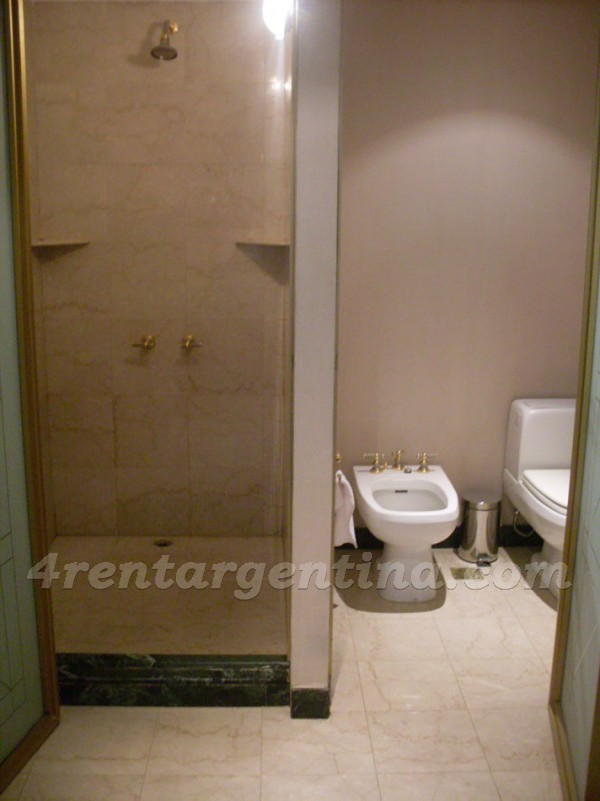Apartment Arenales and Aguero - 4rentargentina