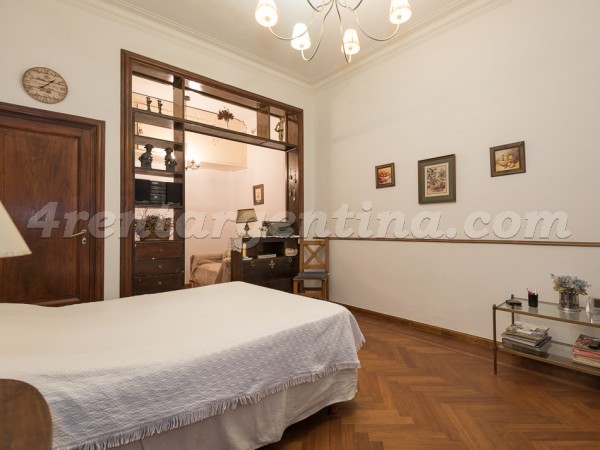 Montevideo and Corrientes, apartment fully equipped