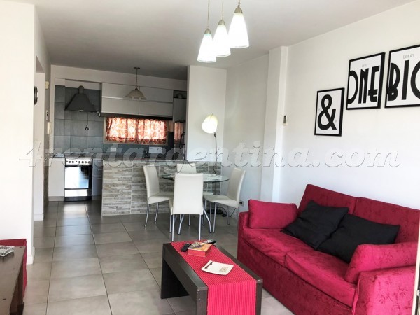 Alberdi et Membrillar: Furnished apartment in Caballito