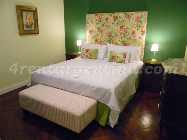 Moreno and Piedras XII: Furnished apartment in Downtown