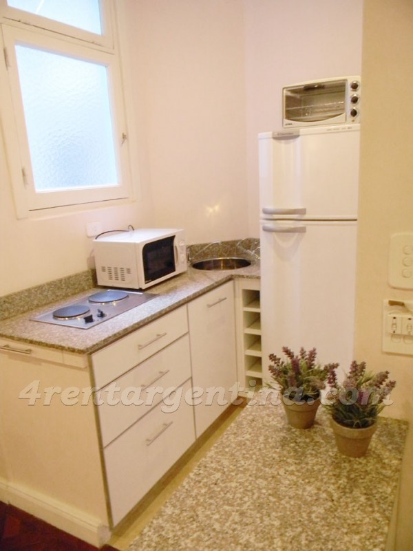 Moreno and Piedras XIII: Apartment for rent in Downtown