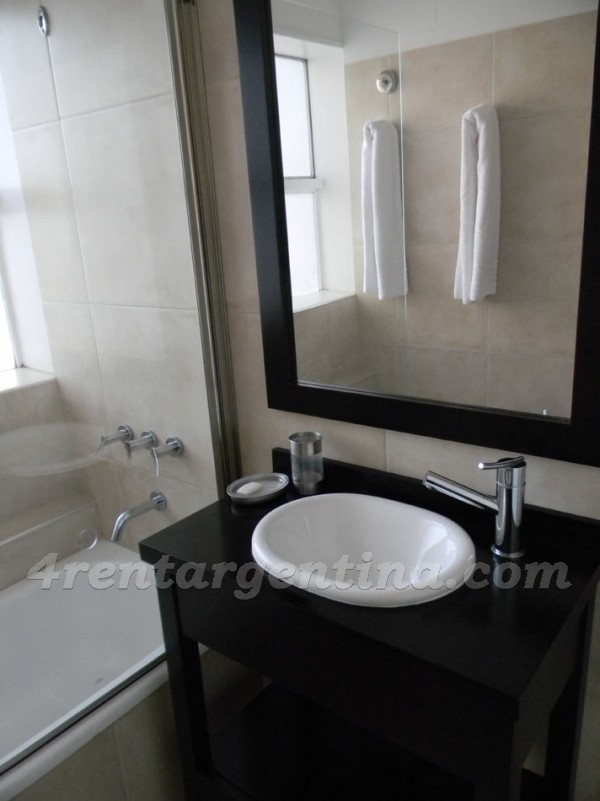 Suipacha and Arenales II, apartment fully equipped