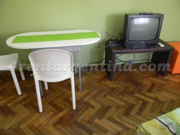 Apartamento Amoblado en Suipacha y Paraguay, Downtown