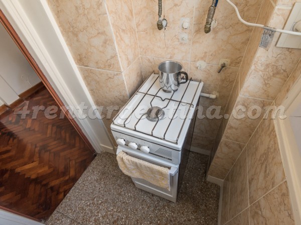 Juncal et Azcuenaga: Apartment for rent in Recoleta