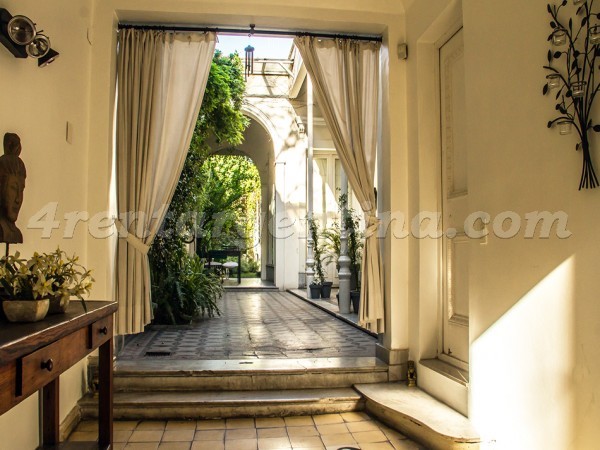 Salta et Humberto Primo: Furnished apartment in San Telmo