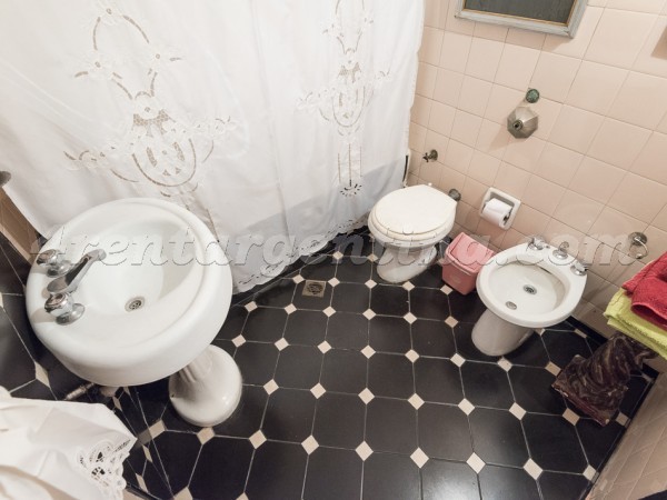 Apartamento San Juan e Paseo Colon - 4rentargentina