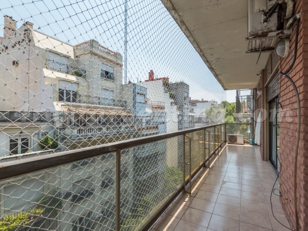 Apartamento Larrea e Santa Fe - 4rentargentina