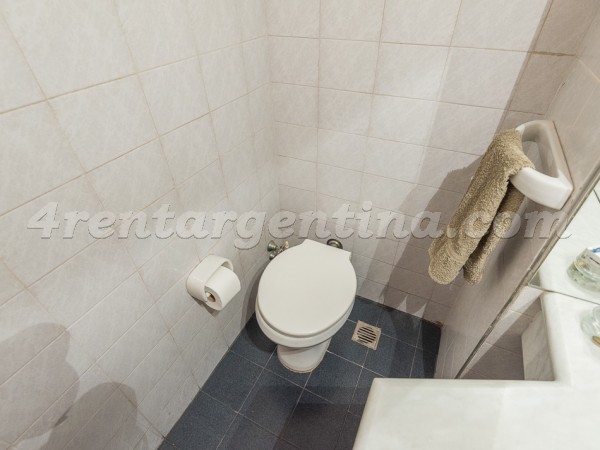 Larrea et Santa Fe: Apartment for rent in Recoleta