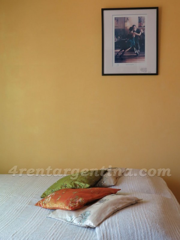 Apartamento Chacabuco e Cochabamba - 4rentargentina